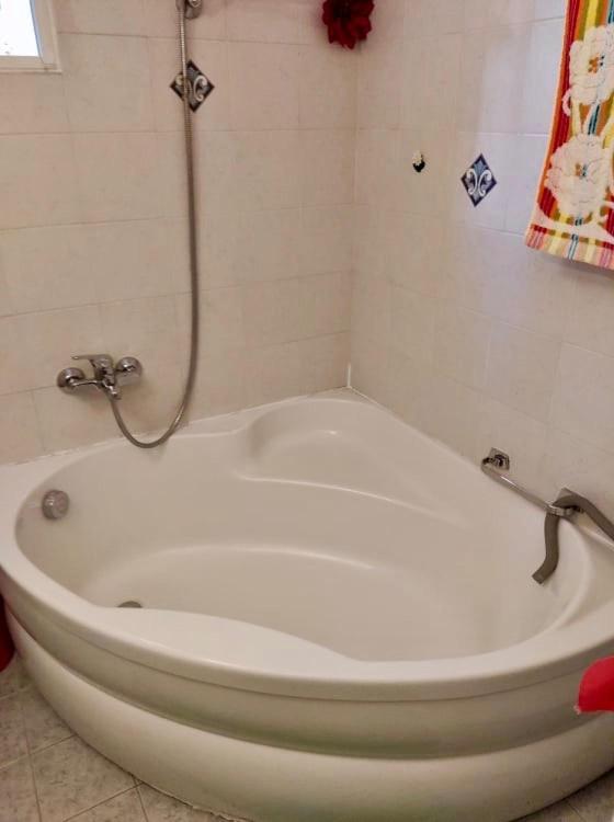 Marys House , Lovely 2-Bedroom Apartment Θεσσαλονίκη Εξωτερικό φωτογραφία