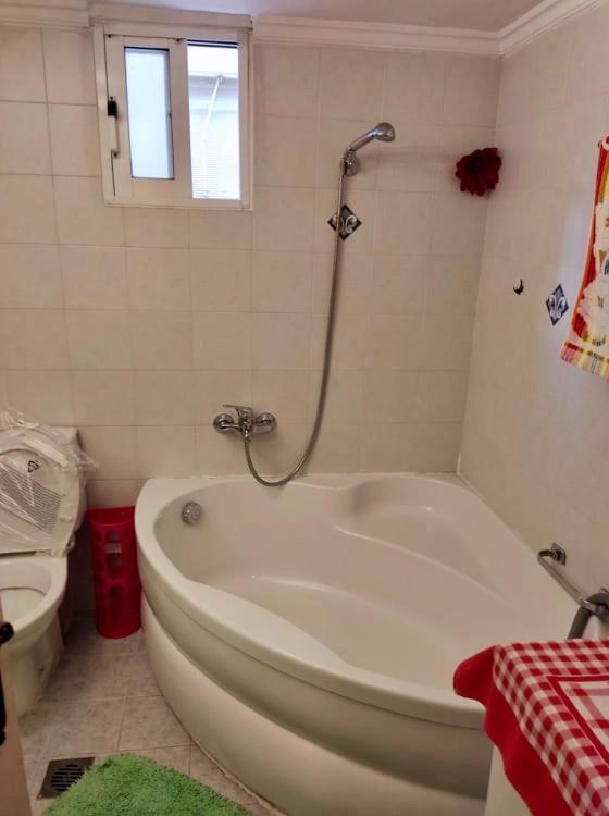 Marys House , Lovely 2-Bedroom Apartment Θεσσαλονίκη Εξωτερικό φωτογραφία
